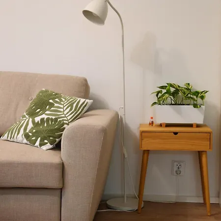 Huoneisto 65m2 Furnished 2-room And Free Parking Turku